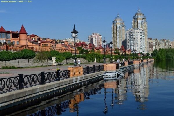 Набережные Киева
