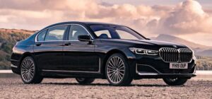 BMW 750 2021 год
